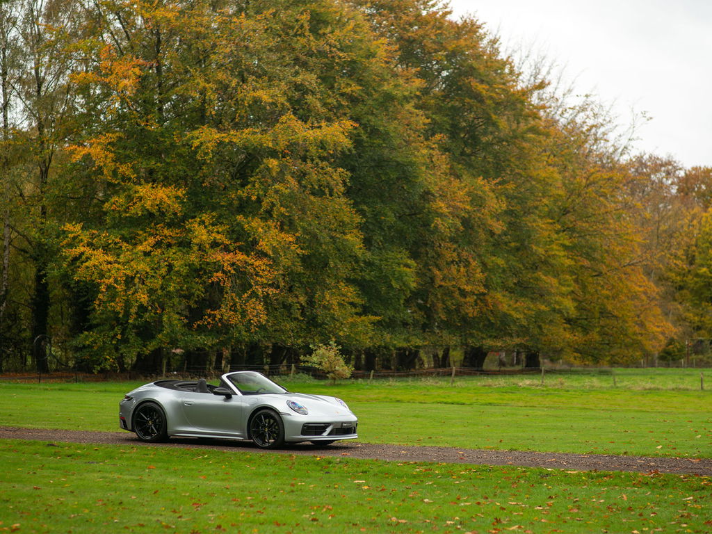 Porsche 992 Carrera 4S