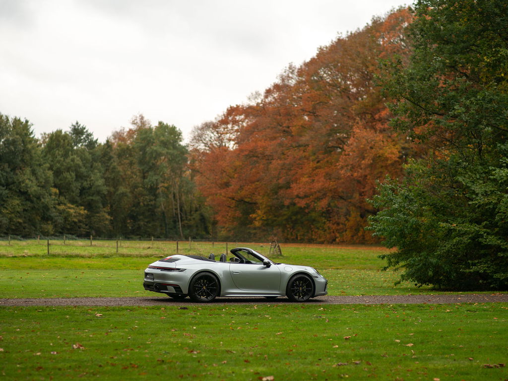 Porsche 992 Carrera 4S