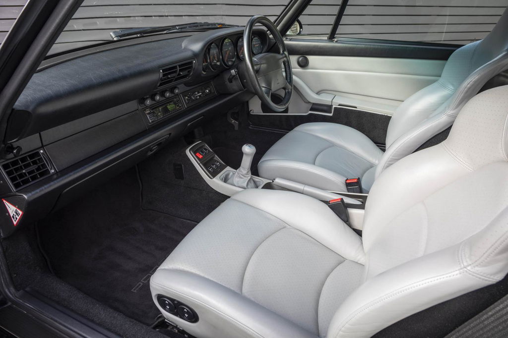Porsche 993 Carrera 4