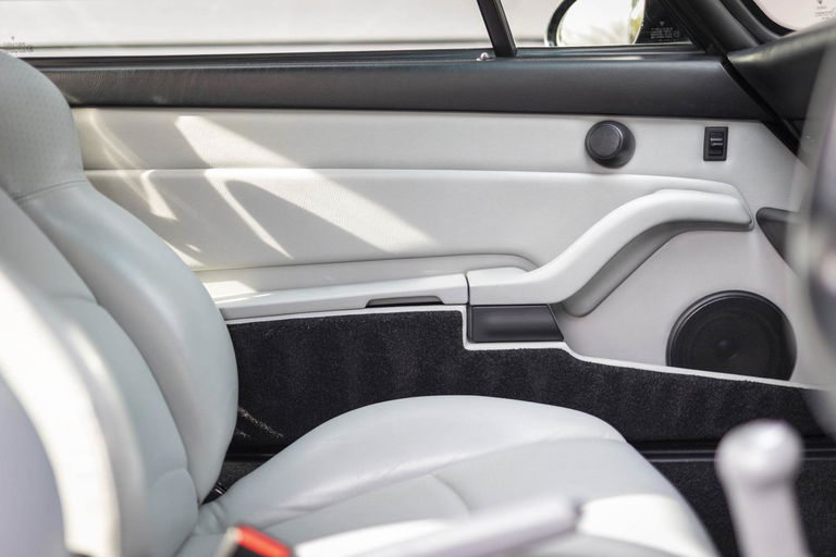 Porsche 993 Carrera 4