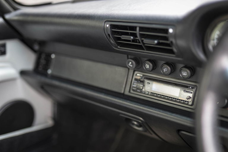 Porsche 993 Carrera 4