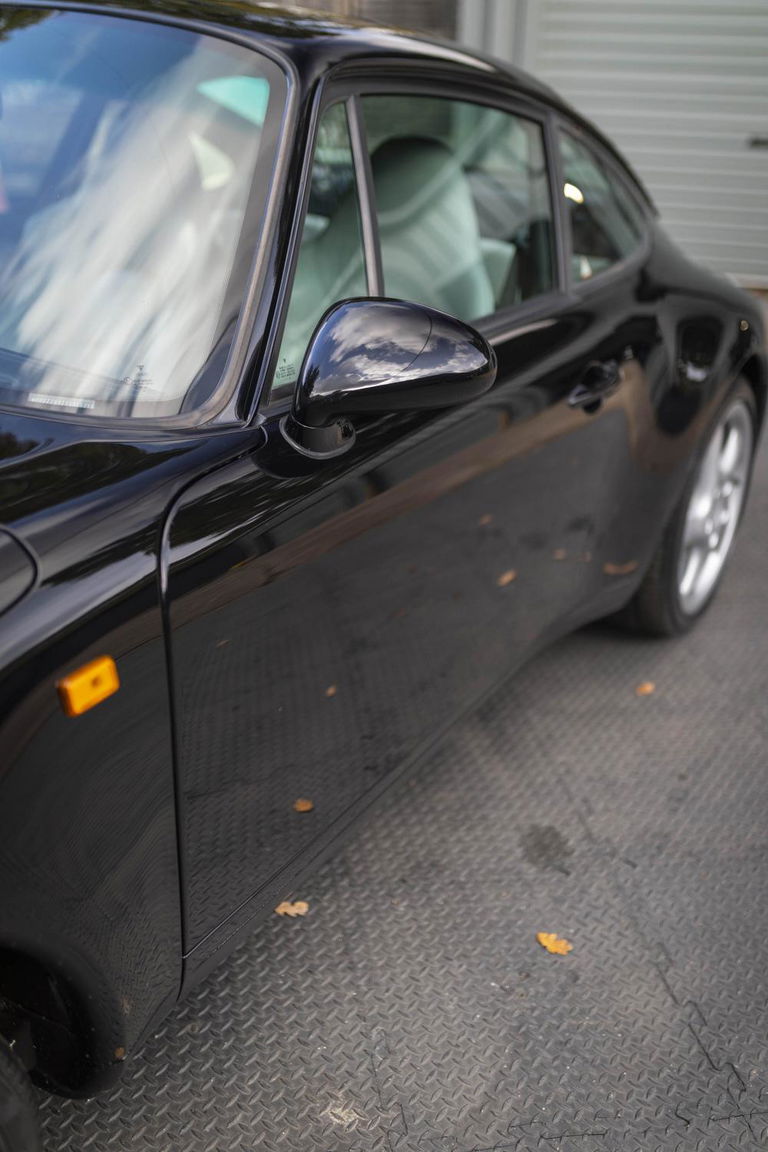 Porsche 993 Carrera 4