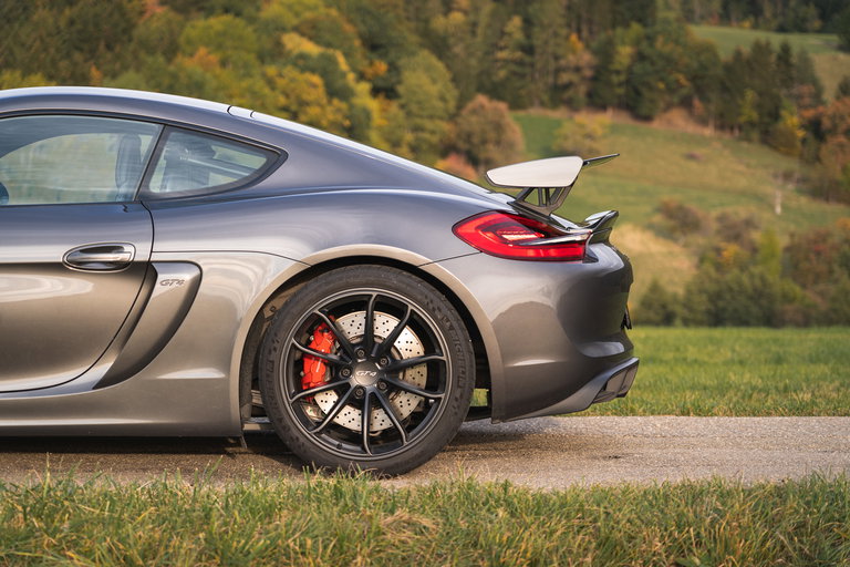 Porsche 981 Cayman GT4