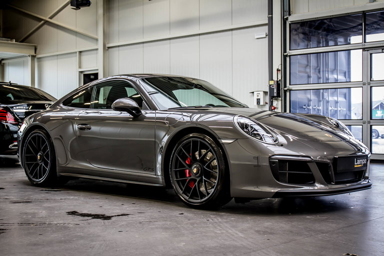Porsche 991.2 Carrera GTS