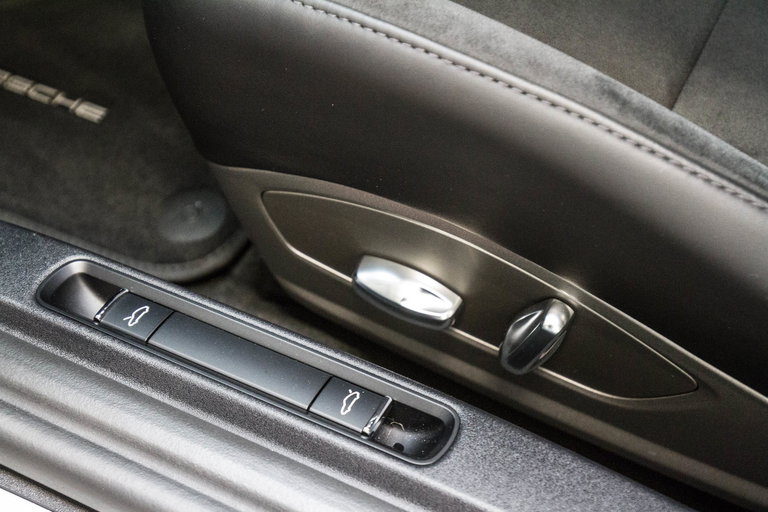 Porsche 991.2 Carrera GTS