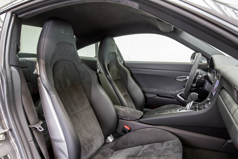 Porsche 991.2 Carrera GTS