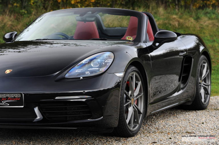 Porsche 718 Boxster S