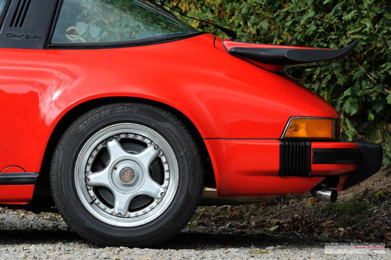 Porsche 911 Carrera 3.2