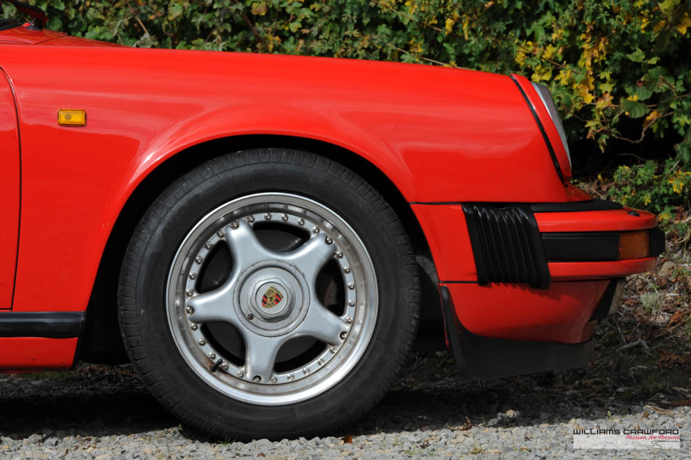 Porsche 911 Carrera 3.2