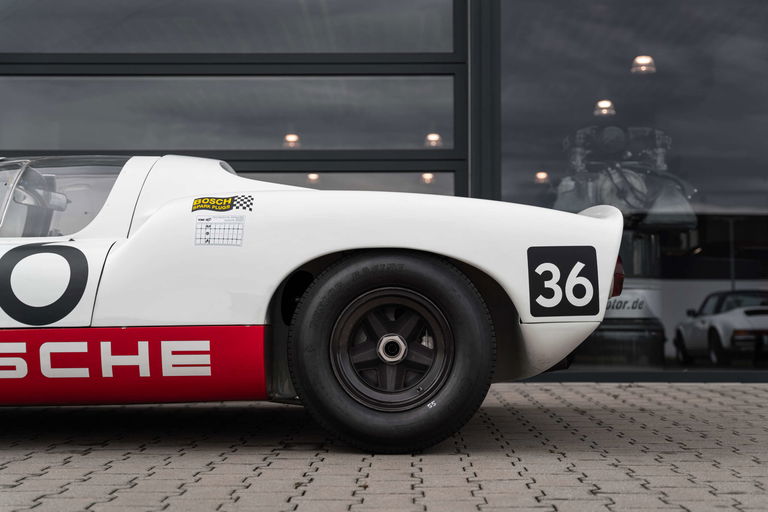 Porsche 910