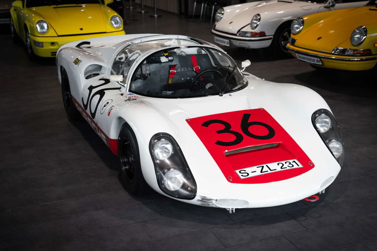 Porsche 910