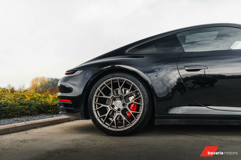 Porsche 992 Carrera 4S