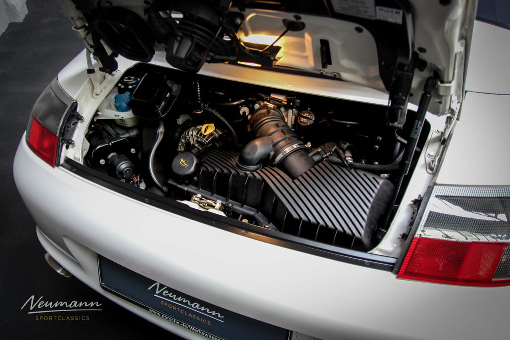 Porsche 996 Carrera 4