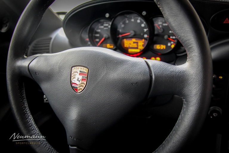 Porsche 996 Carrera 4