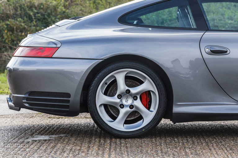 Porsche 996.2 Carrera 4S