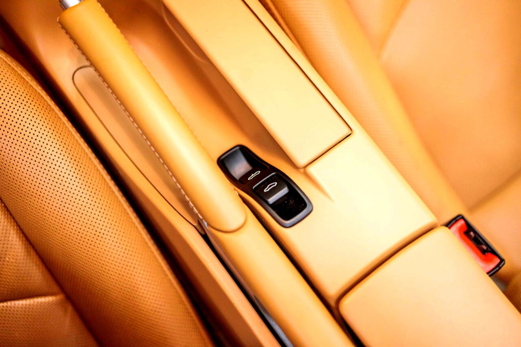 Porsche 997.2 Carrera GTS