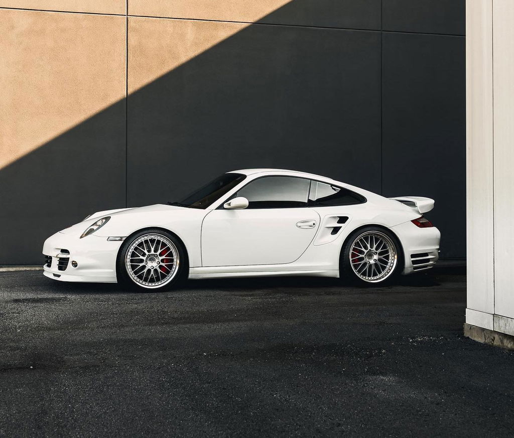 Porsche 911 (997.1) Turbo im Carrara White for sale! 