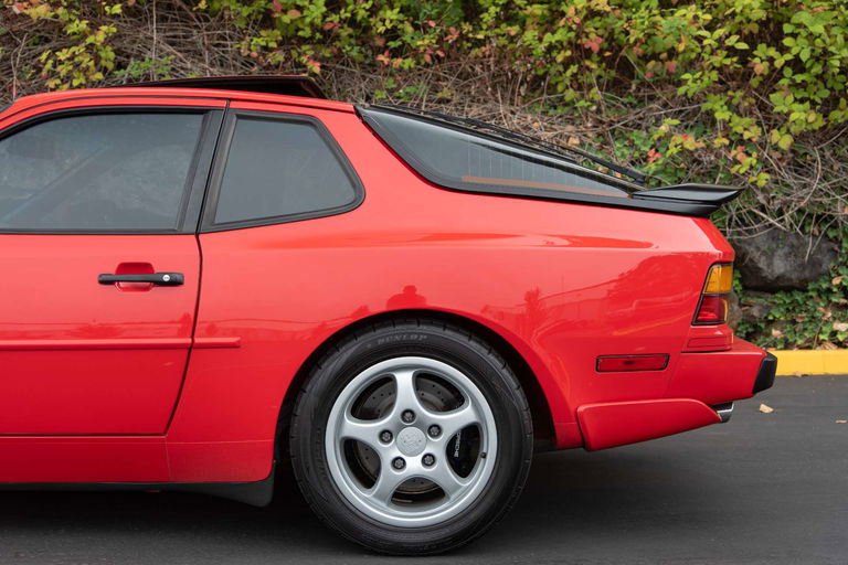 Porsche 944 S2 Coupé