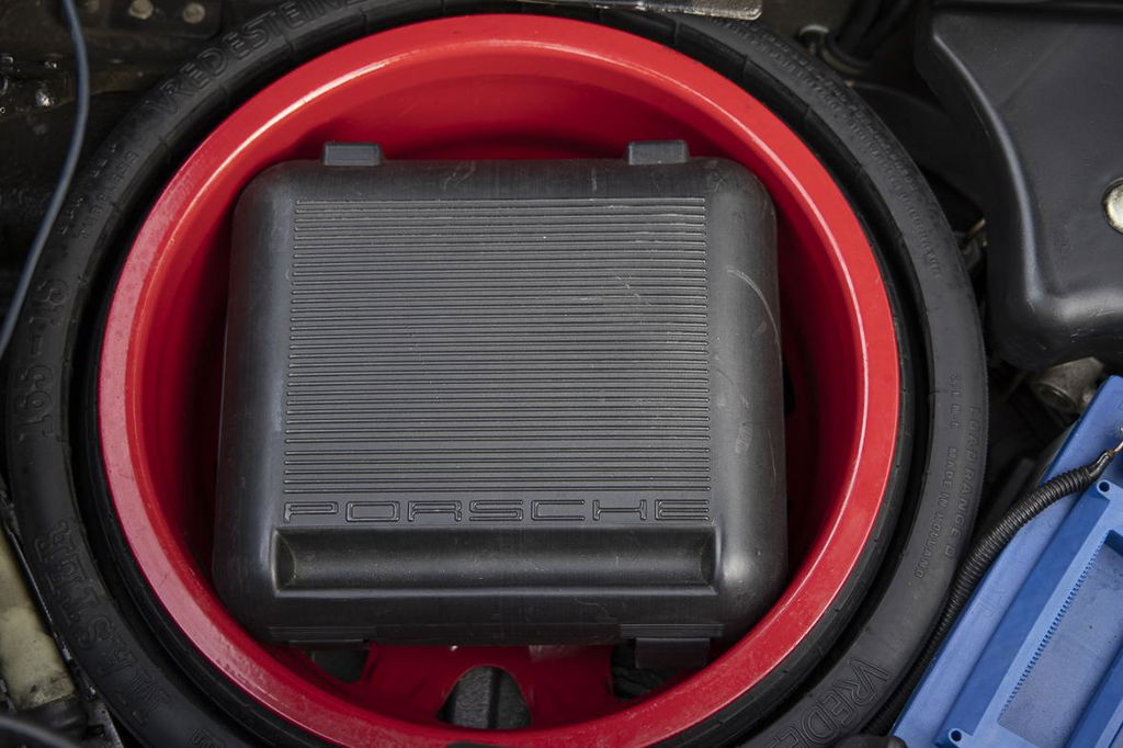 Porsche 964 Carrera 2