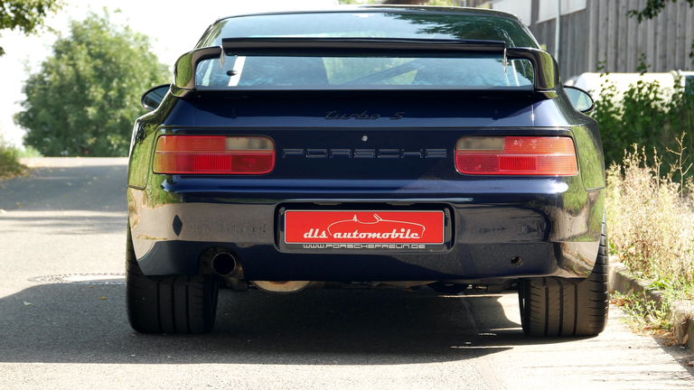 Porsche 968