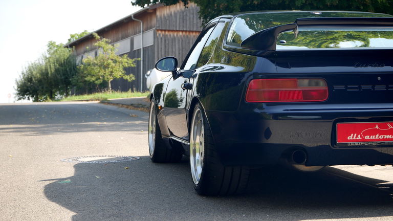 Porsche 968