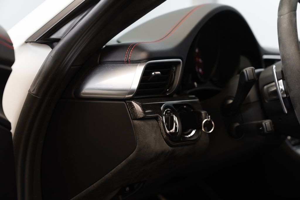 Porsche 991.2 Carrera GTS