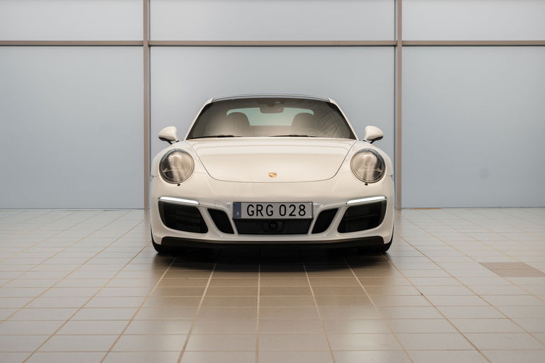 Porsche 991.2 Carrera GTS