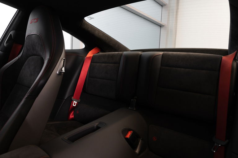 Porsche 991.2 Carrera GTS