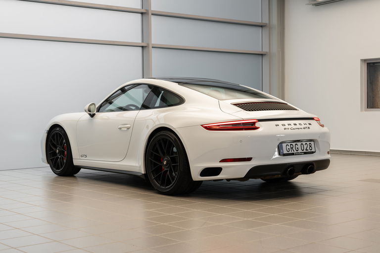 Porsche 991.2 Carrera GTS