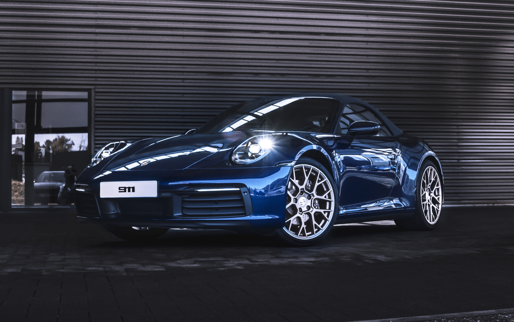 Porsche 992 Carrera 4