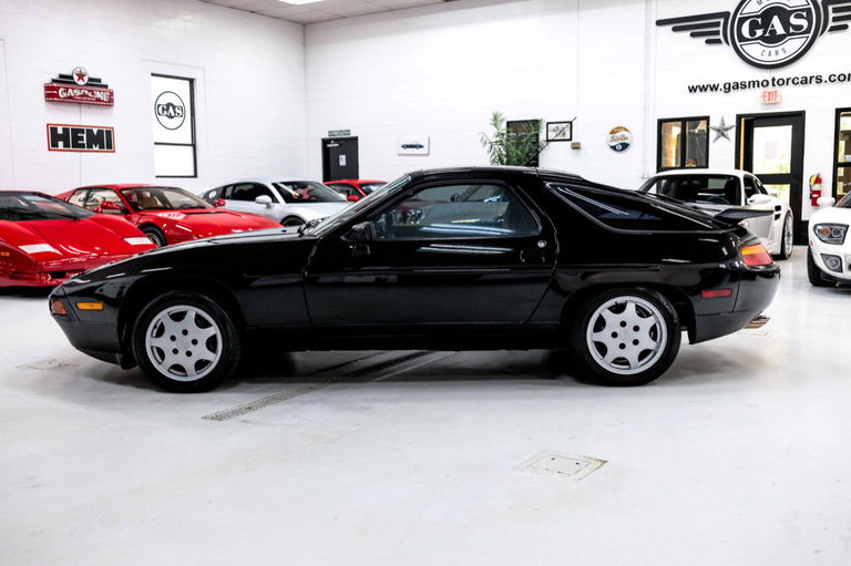 Porsche 928 GT