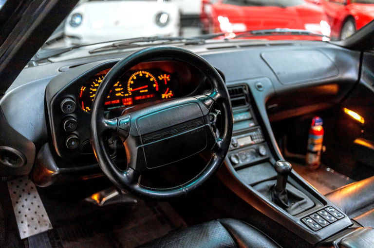 Porsche 928 GT