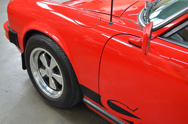 Porsche 911 Carrera (US)