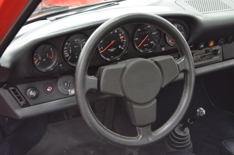 Porsche 911 Carrera (US)