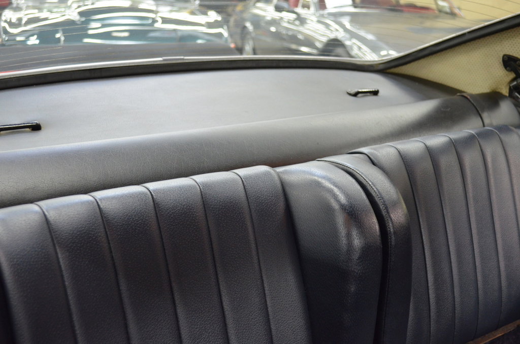 Porsche 911 Carrera (US)