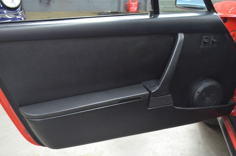 Porsche 911 Carrera (US)