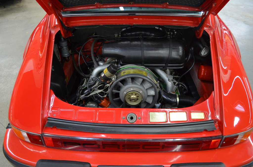 Porsche 911 Carrera (US)