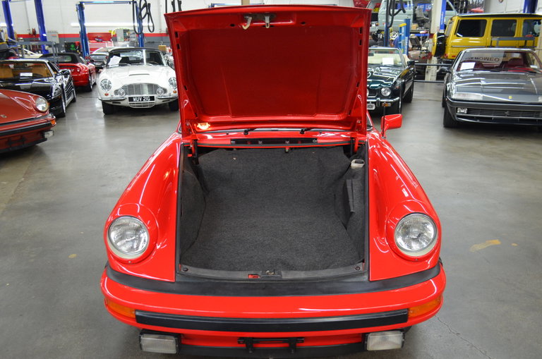 Porsche 911 Carrera (US)