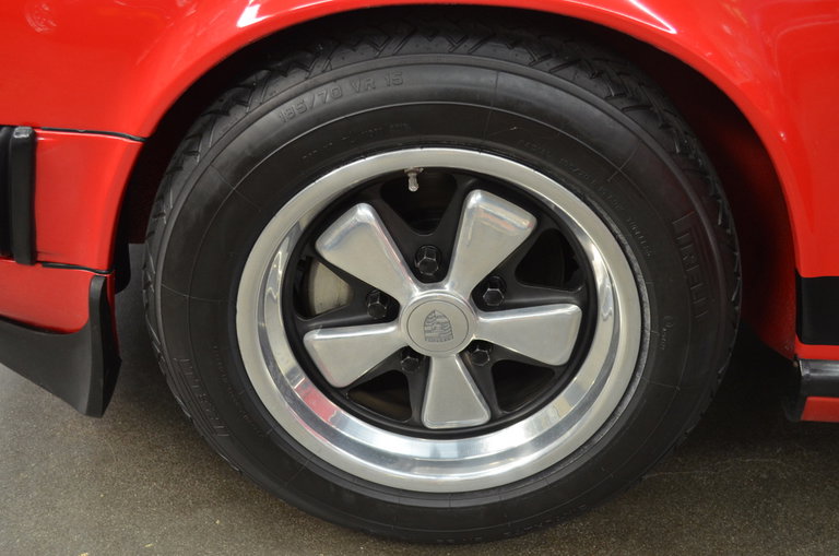 Porsche 911 Carrera (US)