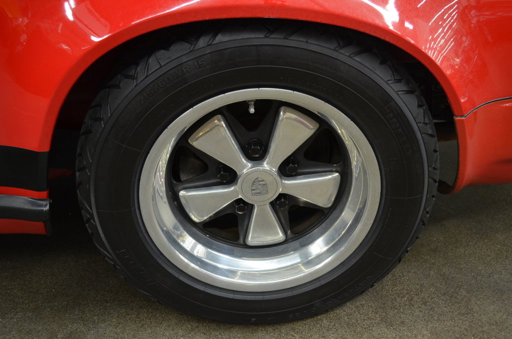 Porsche 911 Carrera (US)