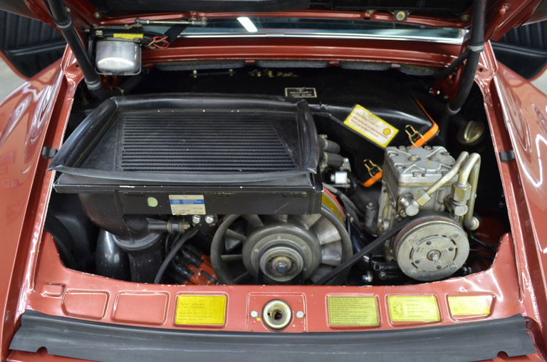 Porsche 911 Turbo 3.3