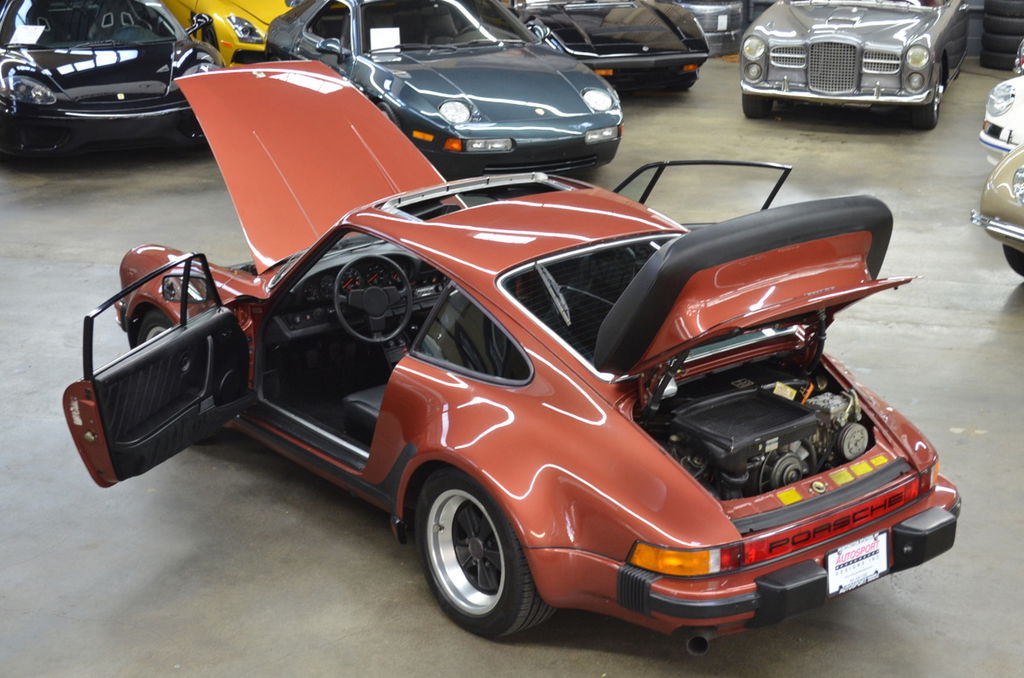 Porsche 911 Turbo 3.3