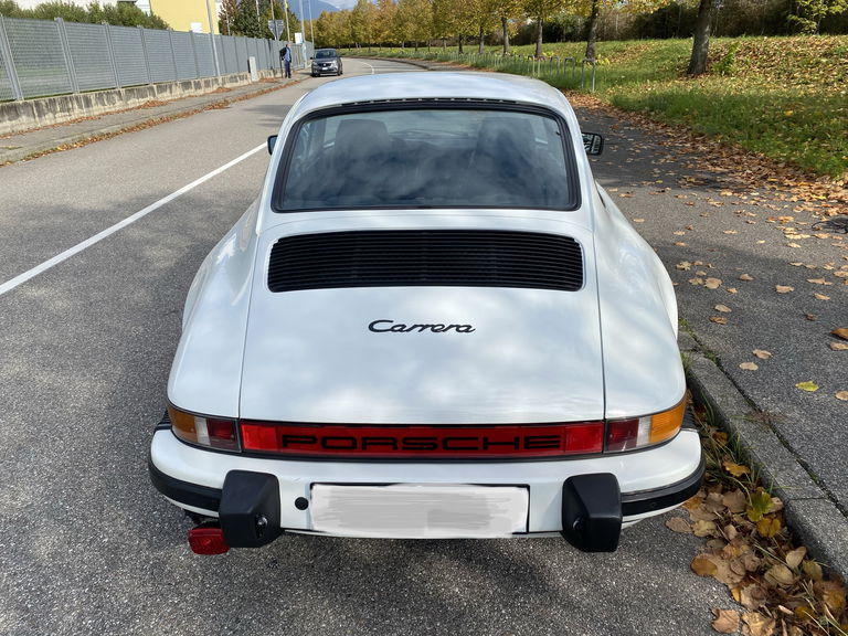Porsche 911 Carrera 3.2