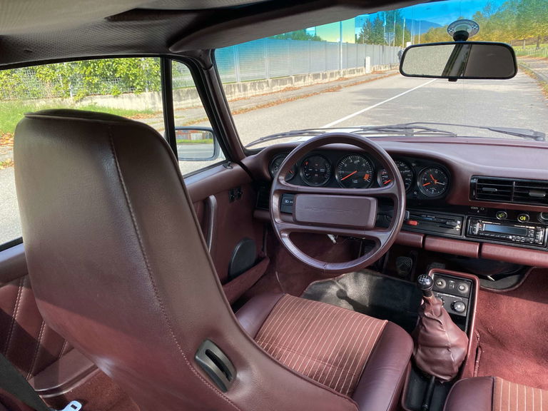 Porsche 911 Carrera 3.2