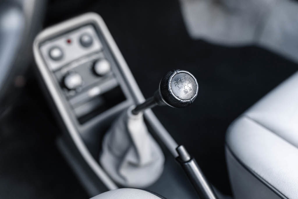 Porsche 911 Carrera 3.2 (US)