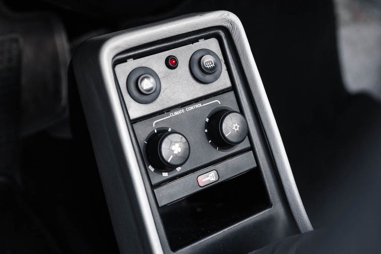 Porsche 911 Carrera 3.2 (US)