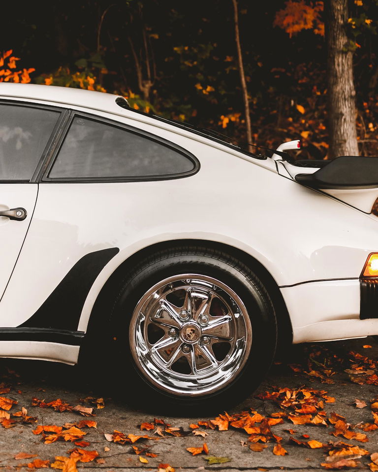 Porsche 911 Turbo 3.3 (US)