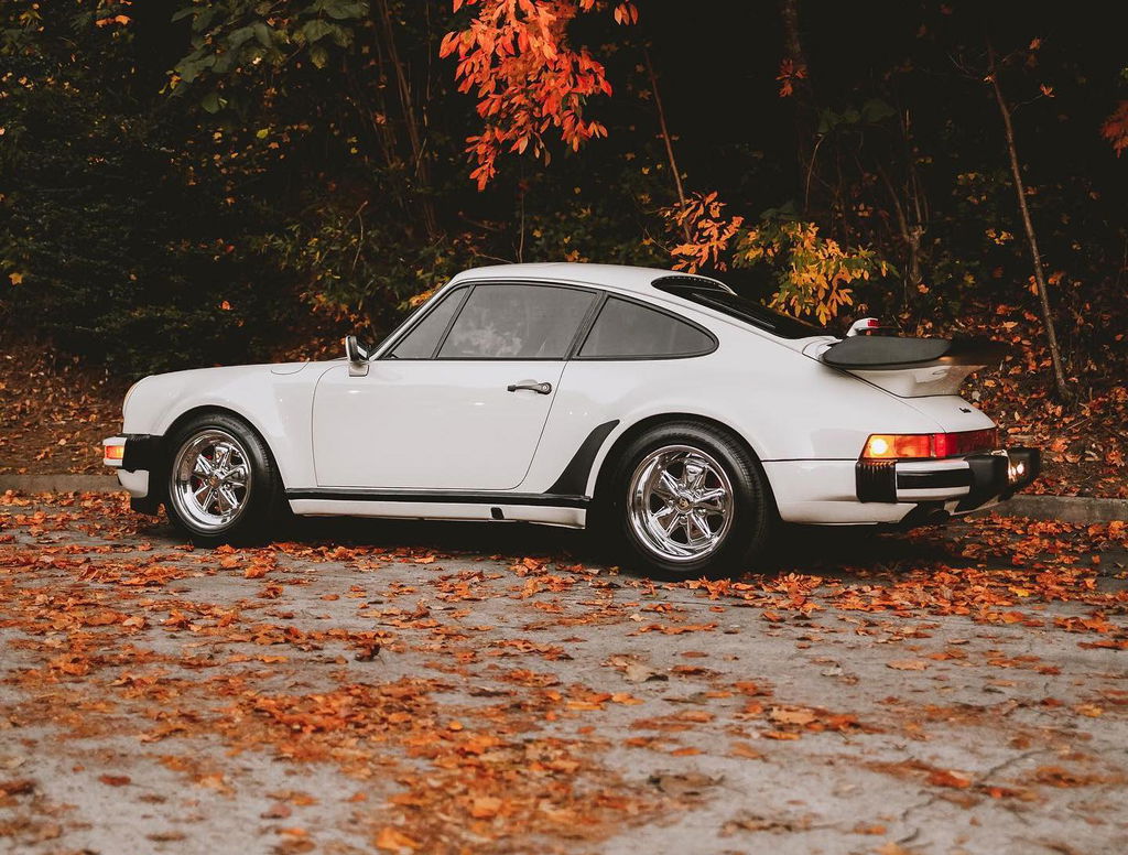 Porsche 911 Turbo 3.3 (US)