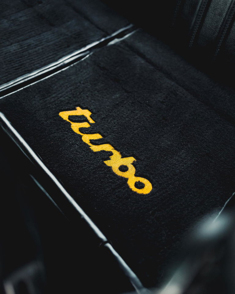 Porsche 911 Turbo 3.3 (US)