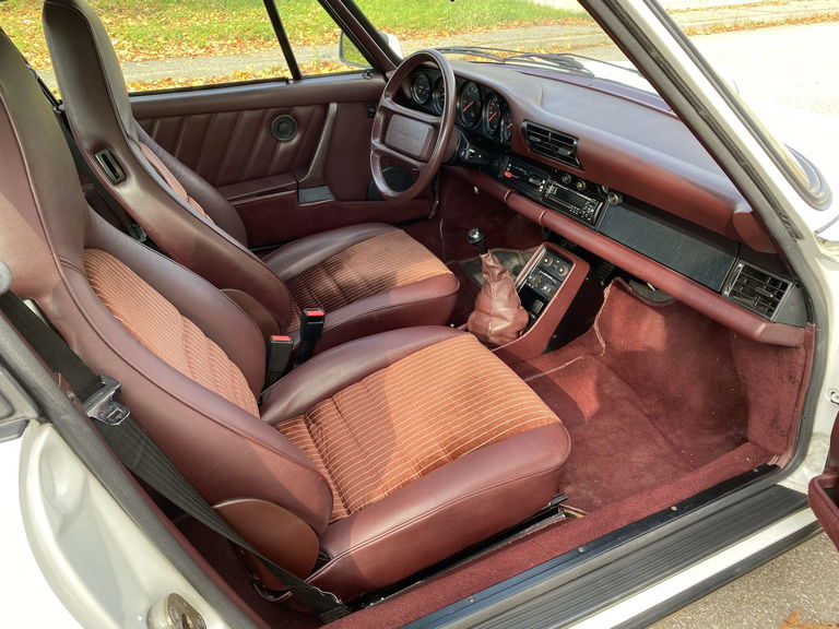 Porsche 911 Carrera 3.2